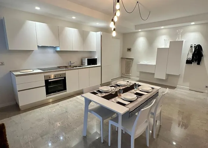 アパート Centro - Via Tasso 50 ベルガモ